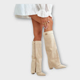 Stilvolle Hohe Stiefel
