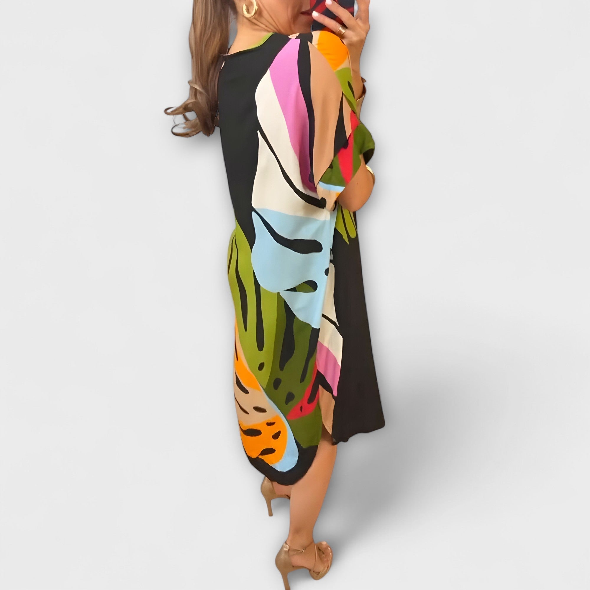 Lässiges Kleid mit mehrfarbigem Blätterdruck, weite Passform, kurze Ärmel