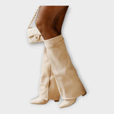 Stilvolle Hohe Stiefel