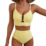 Gelber Bikini mit geripptem Stoff, Bügel-Bra und hohem Taillen-Slip mit Mittelring