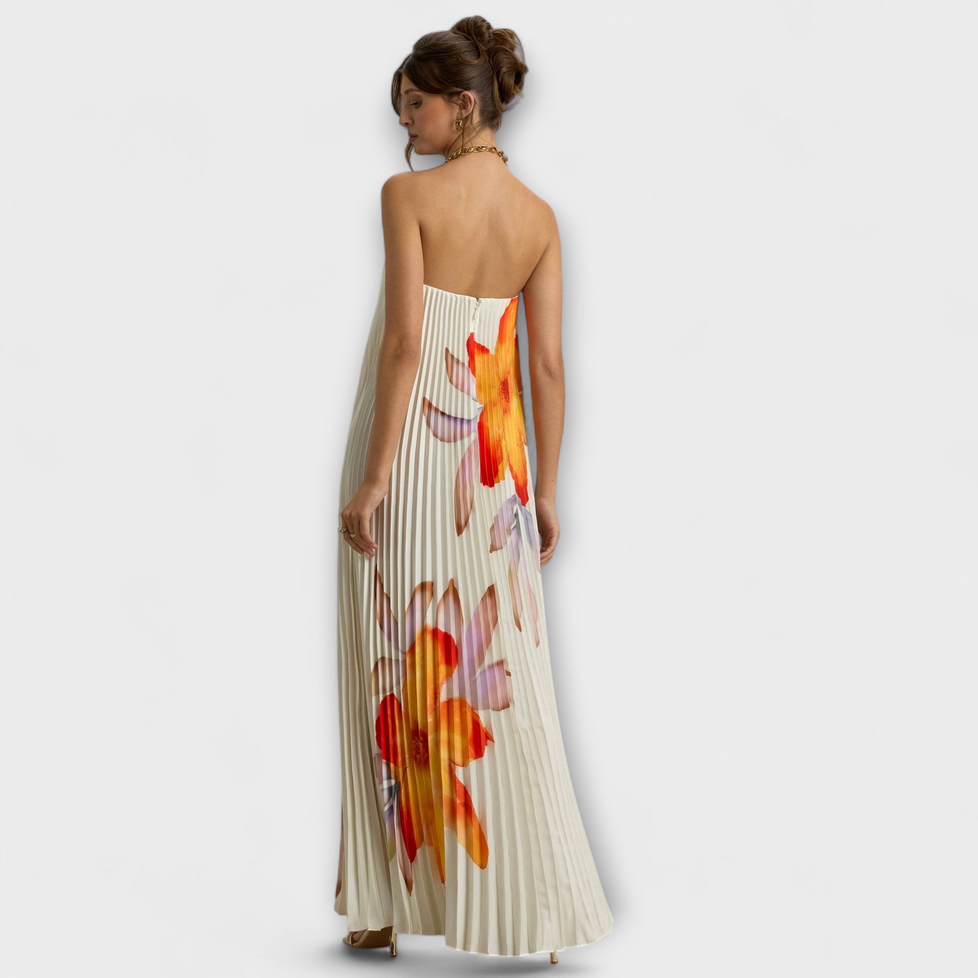 Maxikleid-Rückseite strapless mit orange Blumenmuster auf hellem, gestreiftem Stoff