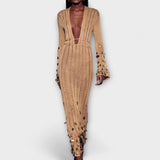 Goldfarbenes Strick-Maxikleid mit tiefem V-Ausschnitt und glitzernden Applikationen am Rock
