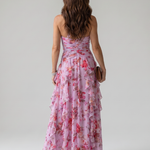 Halterneck-Rüschentop Maxikleid, pinkes Floral, Rückansicht, geraffter Bindegürtel
