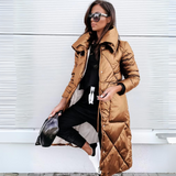 Miriam längere Parka-Jacke, khakibraun, wattiert, Kapuze, Reißverschluss, Knöpfe