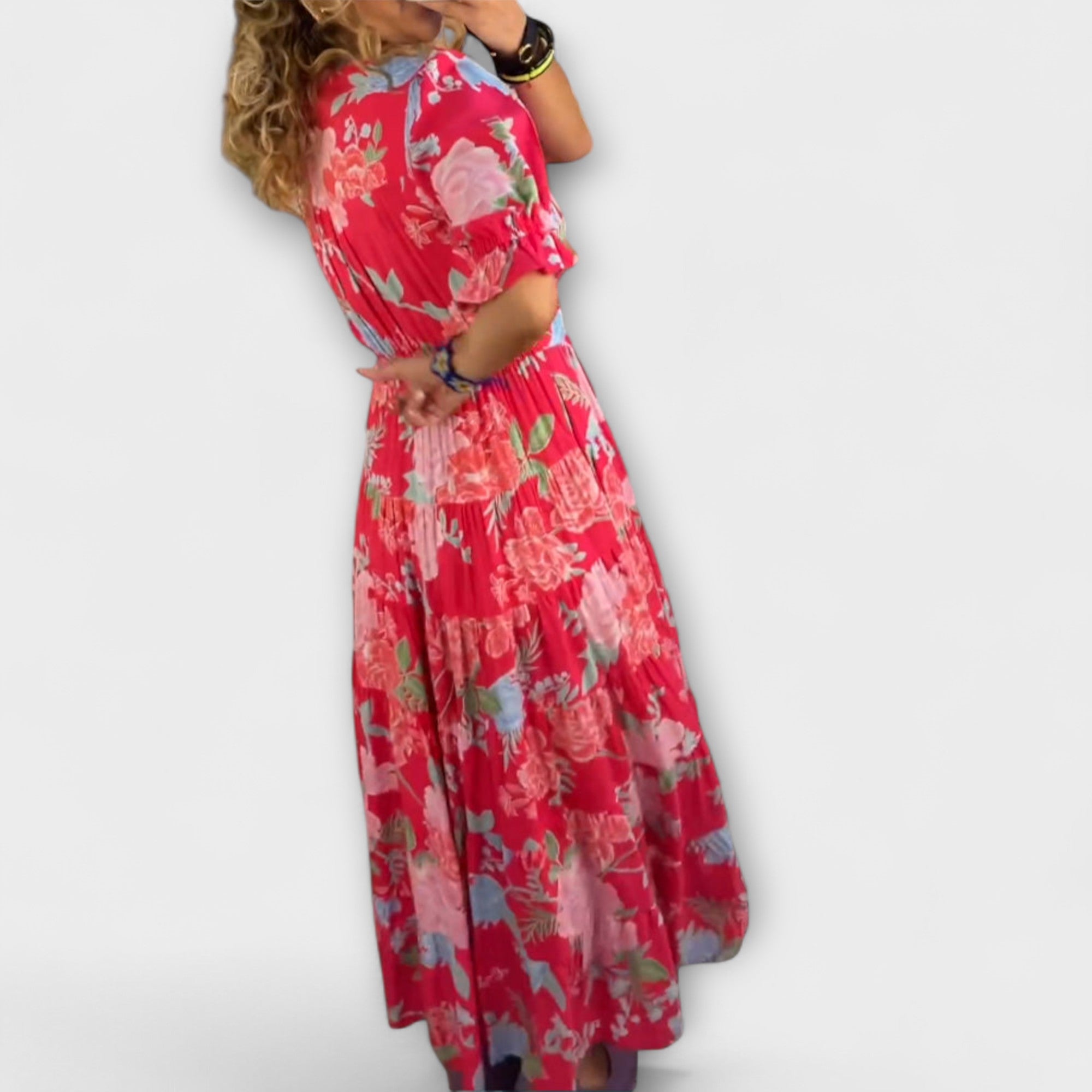 Catrisa-Blumenkleid mit V-Ausschnitt und geraffter Taille, kurze ausgestellte Ärmel (rot)