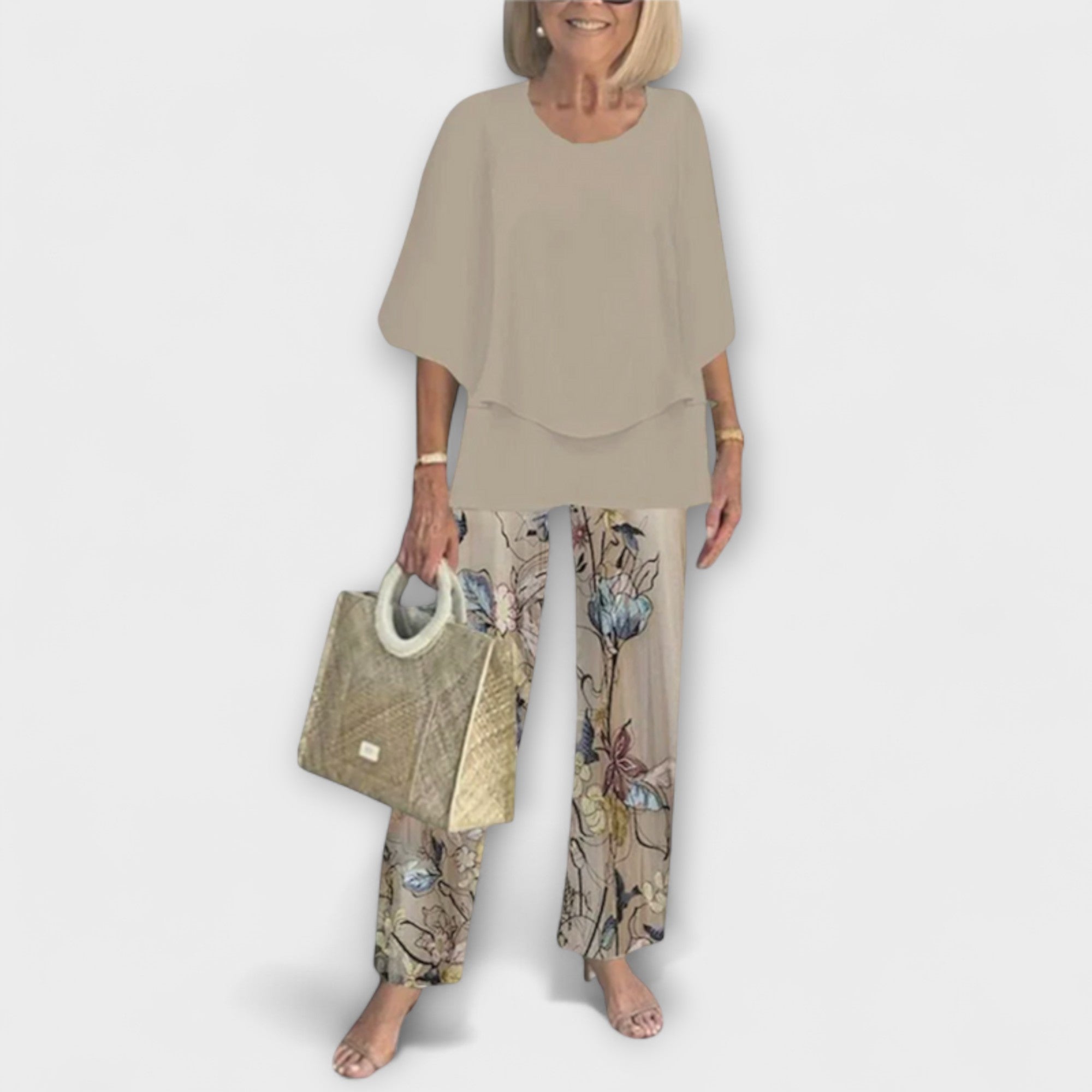 Set aus beiger Bluse und Hose mit mehrfarbigem Blumenmuster