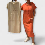 Entspanntes Kapuzenkleid, beiges und orangenes Modell, kurze Ärmel