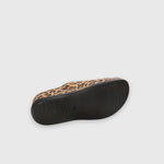 Leoparden-Sandalen mit Profil-Laufsohle, Unterseite im Fokus