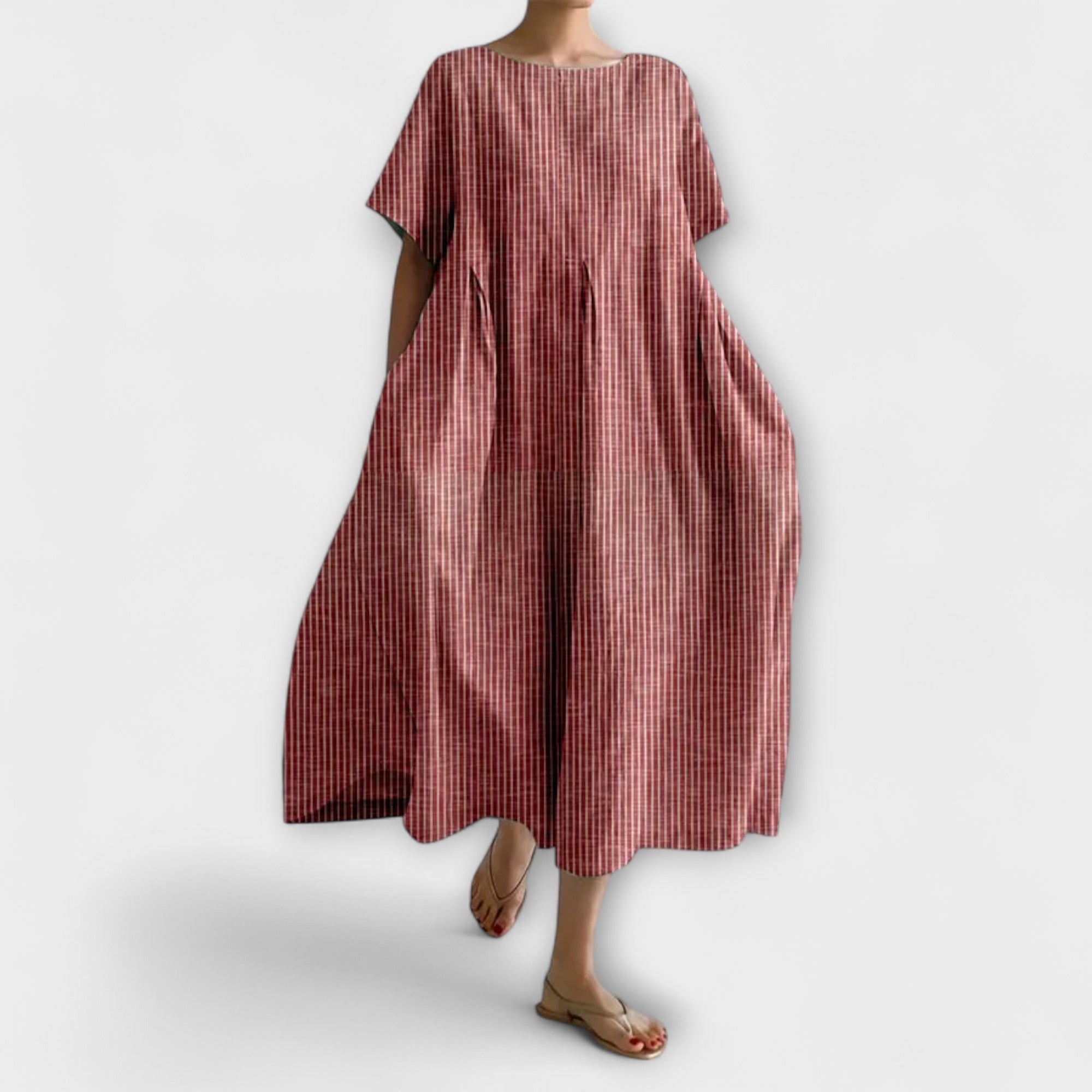 Rotes, gestreiftes langes Kleid, kurzarm, weit fallender Schnitt