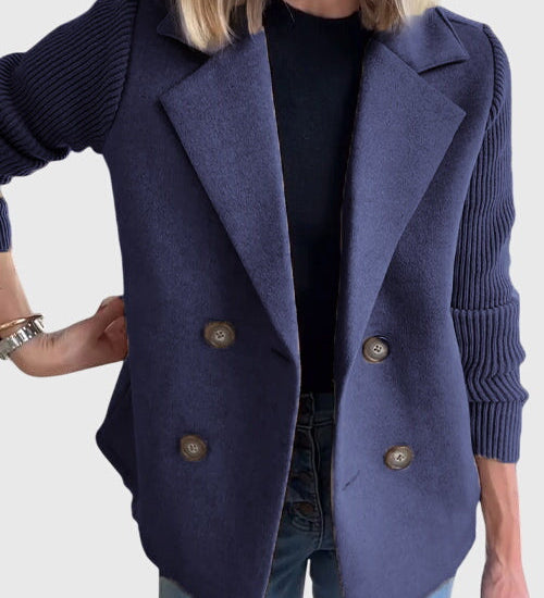 Damen-Blazer mit Reverskragen, zweireihiger Knopfleiste und Strickärmeln, blau
