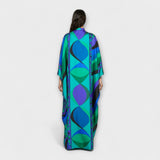 Harper Kaftan Rückenansicht, bodenlang, Kreis-Print in Türkis, Blau, Grün & Lila
