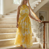Midi-Kleid mit Neckholder und Raffung, gelb-weißes Batikmuster, fließender Rock