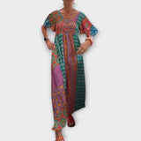 Boho-Maxikleid mit Rundhalsausschnitt, kurzem Arm und farbigen Längspaneelen