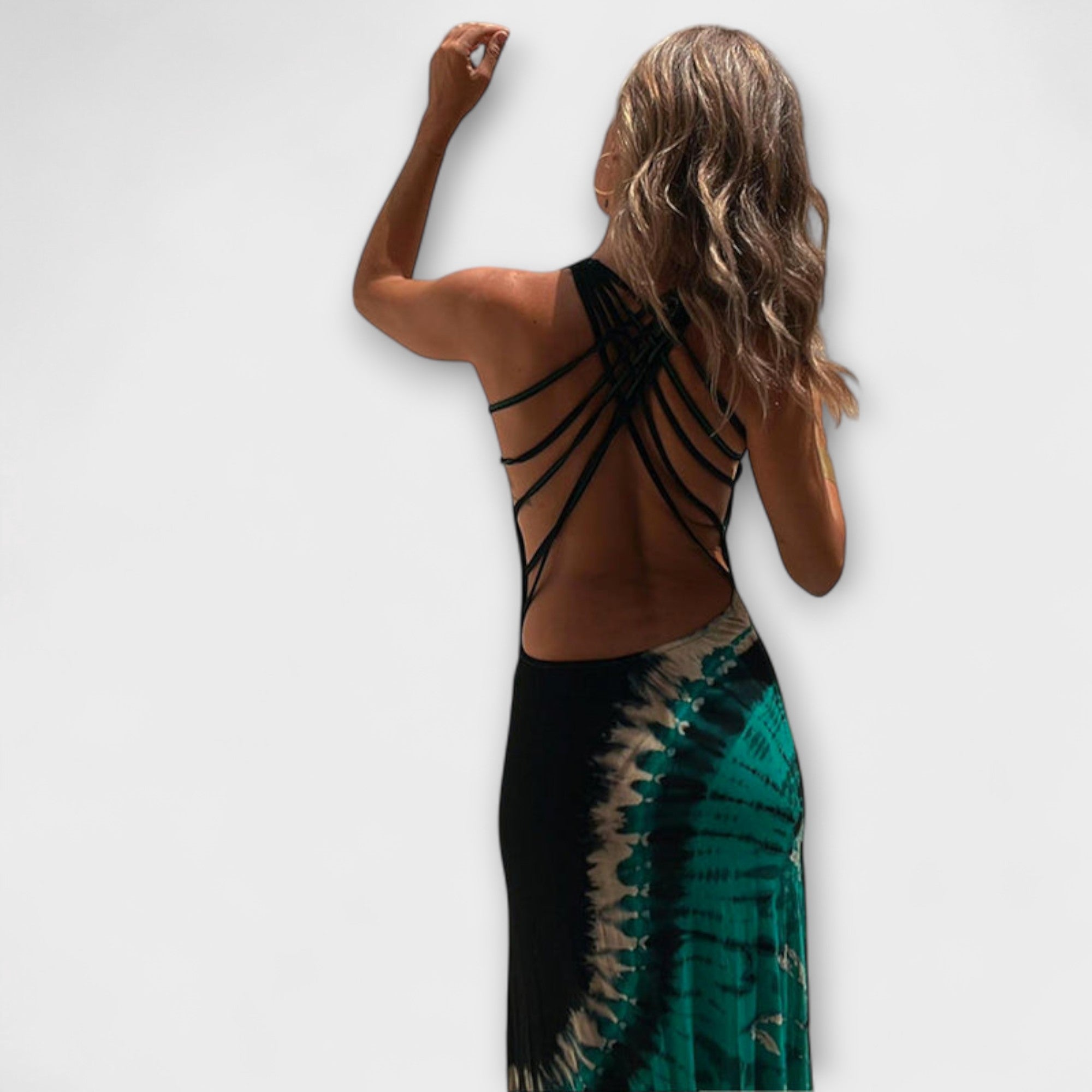Rückenansicht Maxikleid mit gekreuzten Trägern, schwarz, Rock mit türkis-beigem Muster