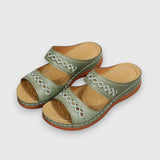 Orthopädische Sandalen in Olivgrün mit Riemchen und Ziernähten, offene Zehen