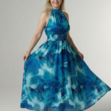 Blaues Halter-Midi-Kleid mit gerafftem Oberteil, elastischem Taillenbund und Glockenrock