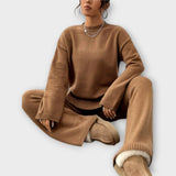 Khaki Rippenset aus Pullover und Hose mit gerippten Bündchen