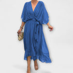 Chiffonkleid mit V-Ausschnitt, blau, Wickeloptik, Bindegürtel, fließender Rock