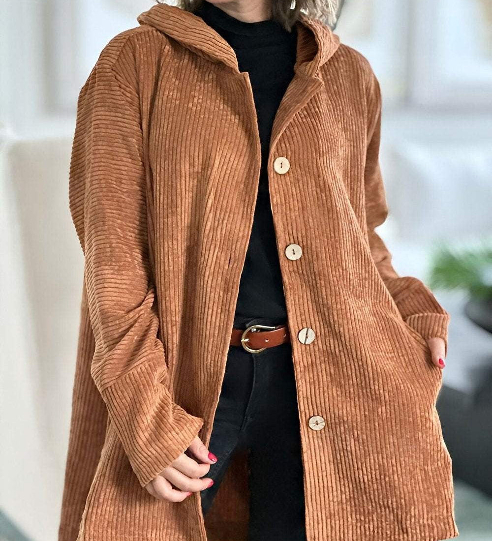 Cordjacke mit Kapuze, rostbraun, Knopfleiste vorn und aufgesetzte Taschen