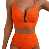 Orangefarbener Bikini mit geripptem Stoff, Bügel-Bra und hohem Taillen-Slip mit Mittelring