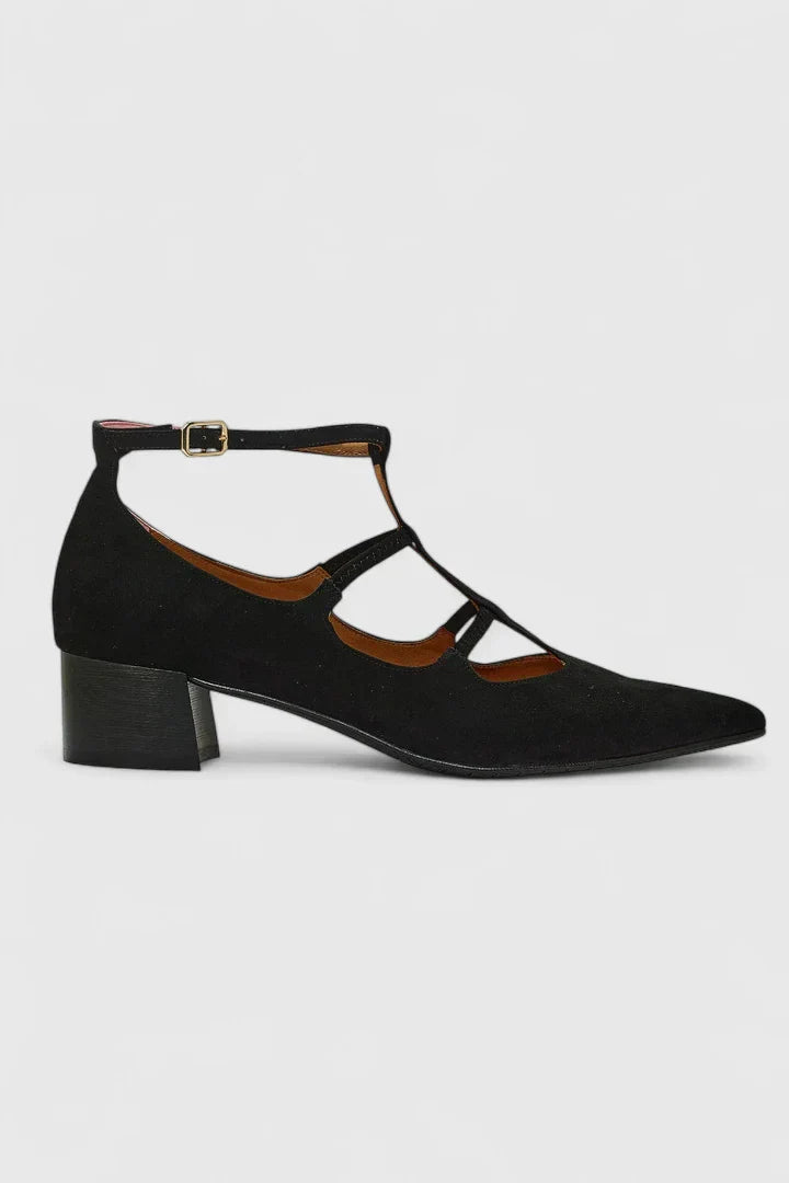 Schwarzer Absatzschuh mit Riemen und goldfarbener Schnalle, gepolsterte Fersenform