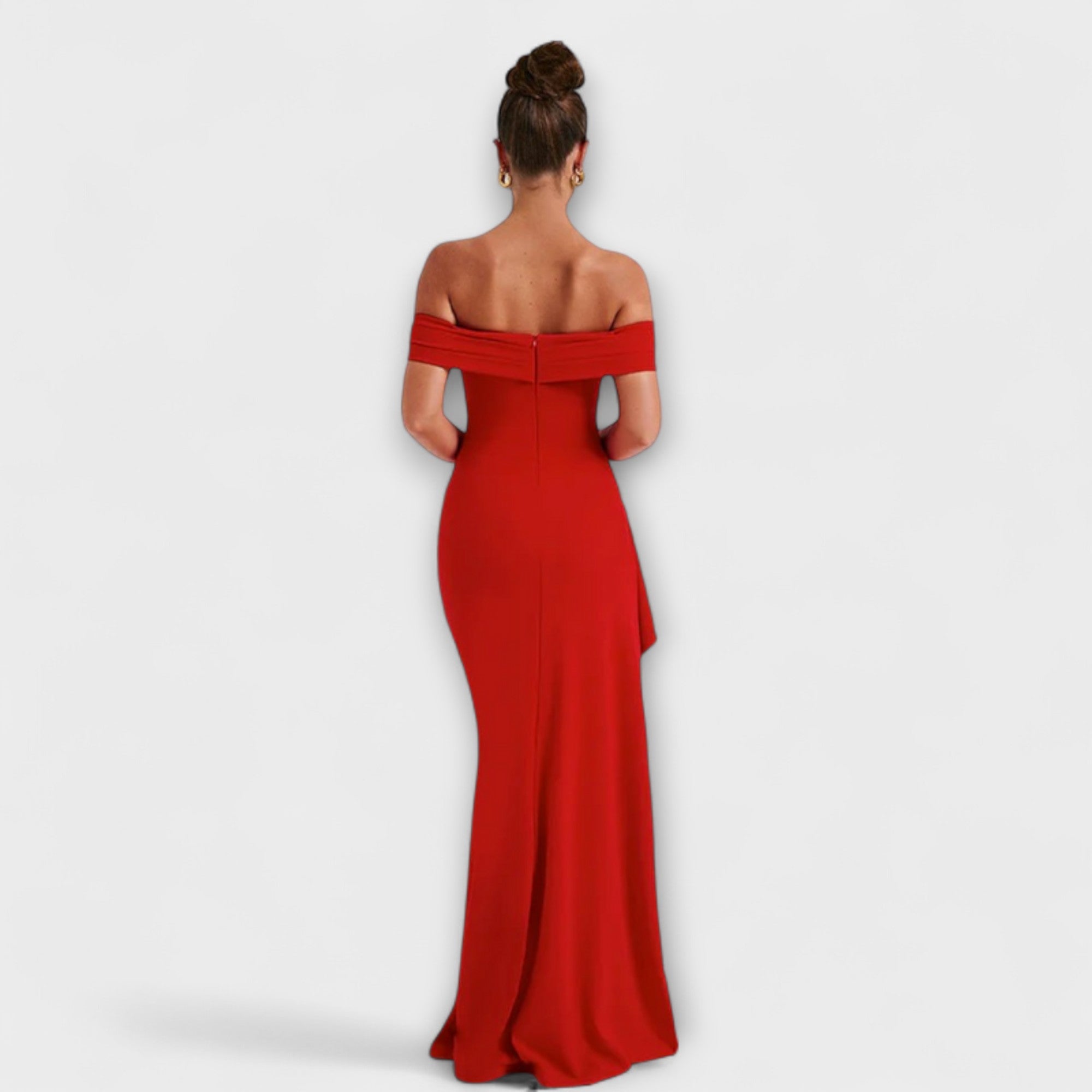 Rotes Maxi-Kleid mit schulterfreiem Bardot-Ausschnitt und tiefem Beinschlitz