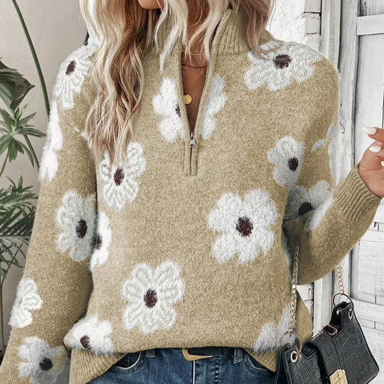 Pullover mit Reißverschlusskragen, beiger Strick mit weißen Blumenmustern und gerippter Kante