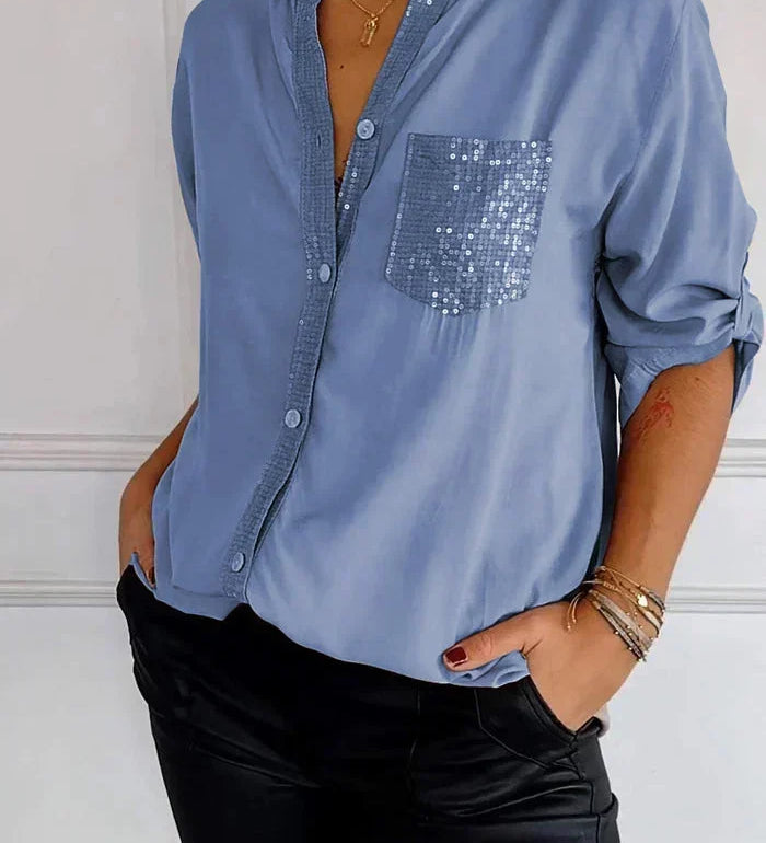 Hellblaues Damen-V-Ausschnitt-Shirt mit Knopfleiste und Pailletten-Brusttasche