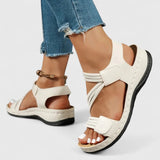 Orthopädische Sandalen Weiß mit verstellbarem Riemen, offener Zehenpartie und Profilsohle
