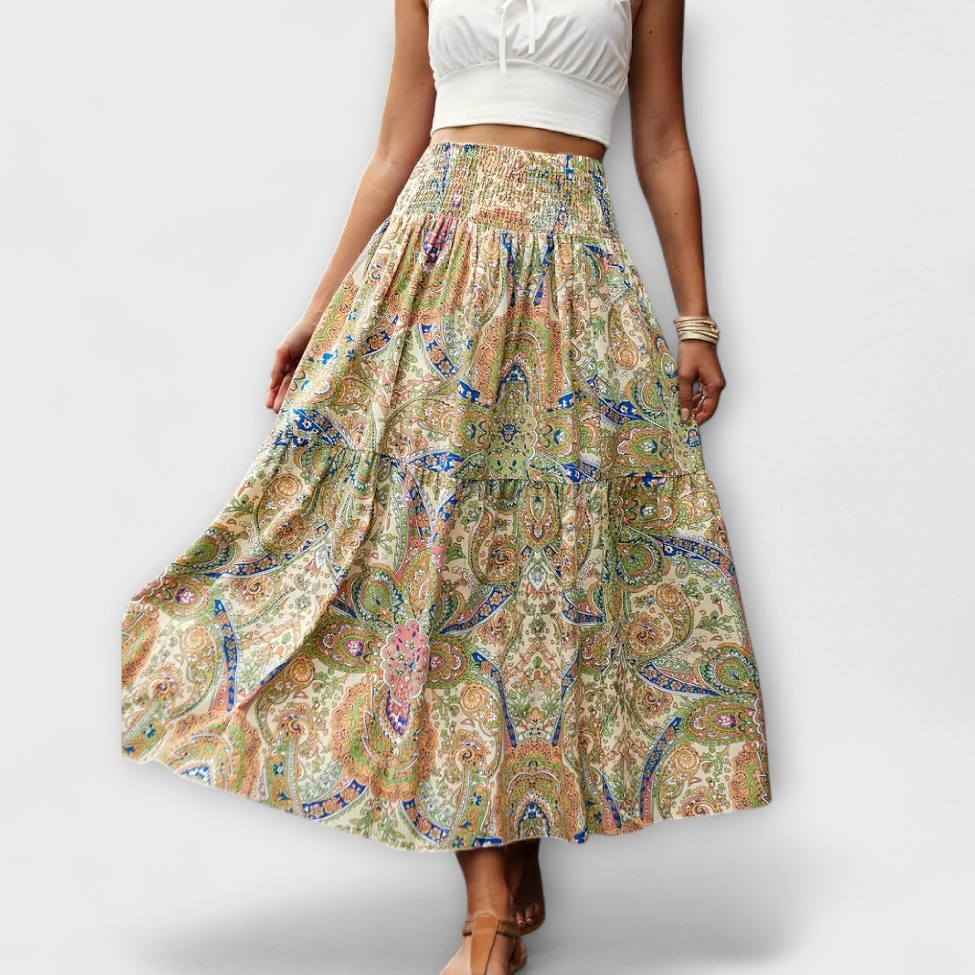 Schwingender Midi-Rock mit Paisley-Muster in Pastell (Blau/Grün) auf hellem Grund