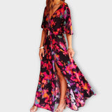 Wickel-Maxikleid in Schwarz mit buntem Muster, V-Ausschnitt, Halbarm, Schlitz