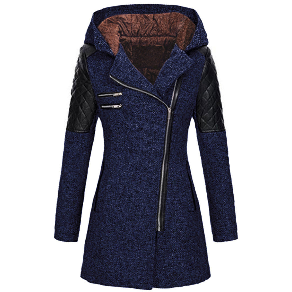 Winterjacke in Dunkelblau mit Samtkapuze, Reißverschluss und gesteppten Ärmeln
