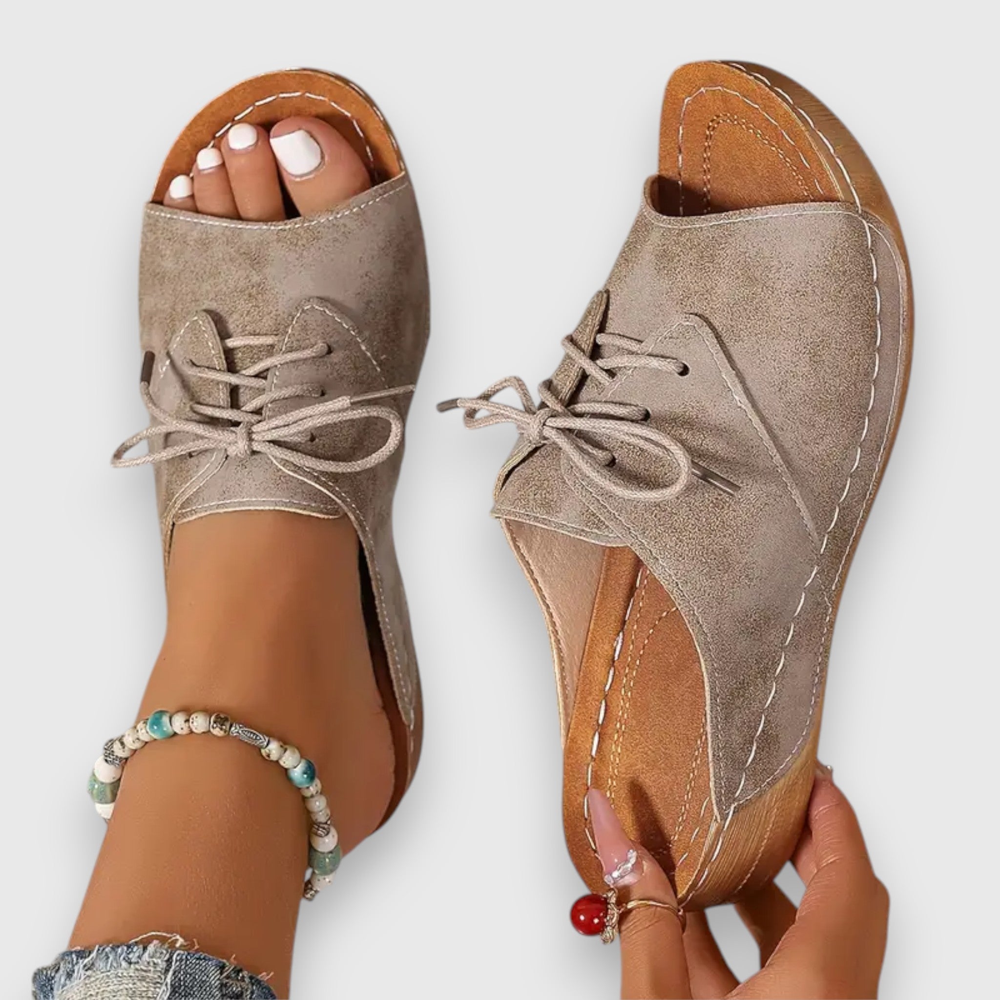 Vintage Stil Sandalen in Beige, offene Zehen mit Schnürschuh-Optik, Schnürung, braune Sohle