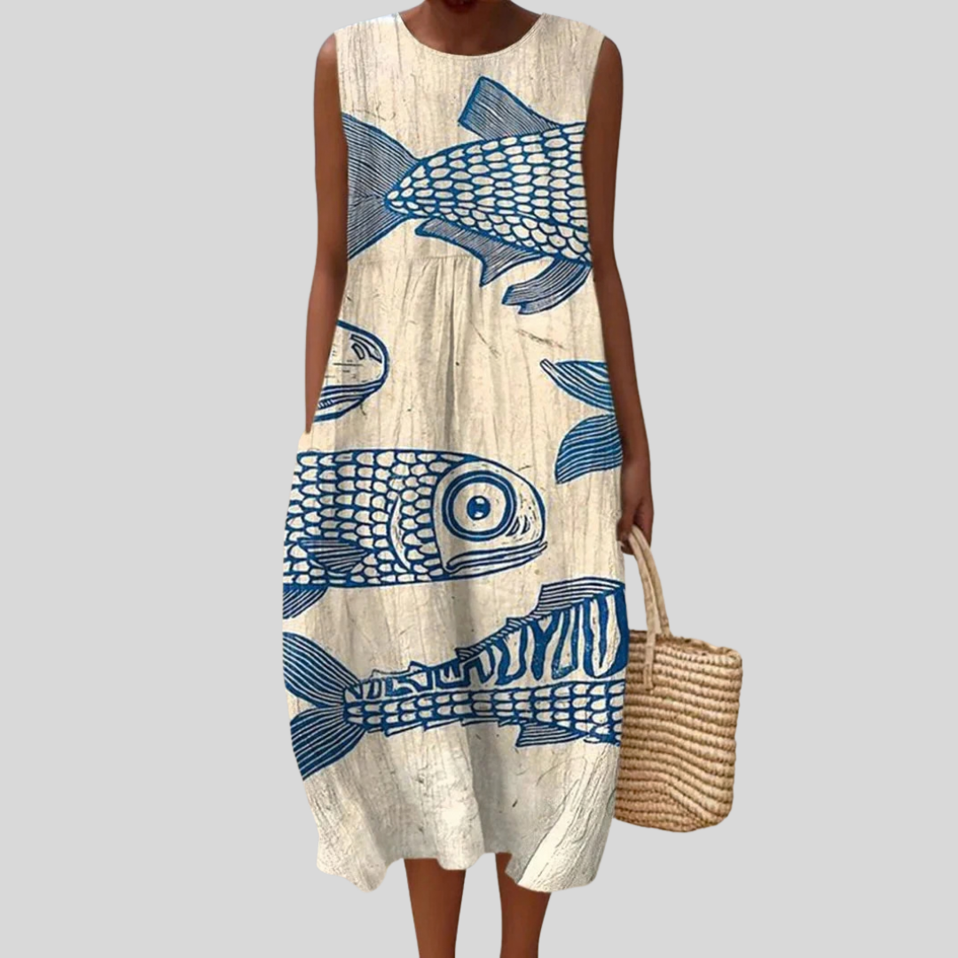 Ärmelloses Sommerkleid, hellbeige mit blauem Fischmuster, Rundhalsausschnitt