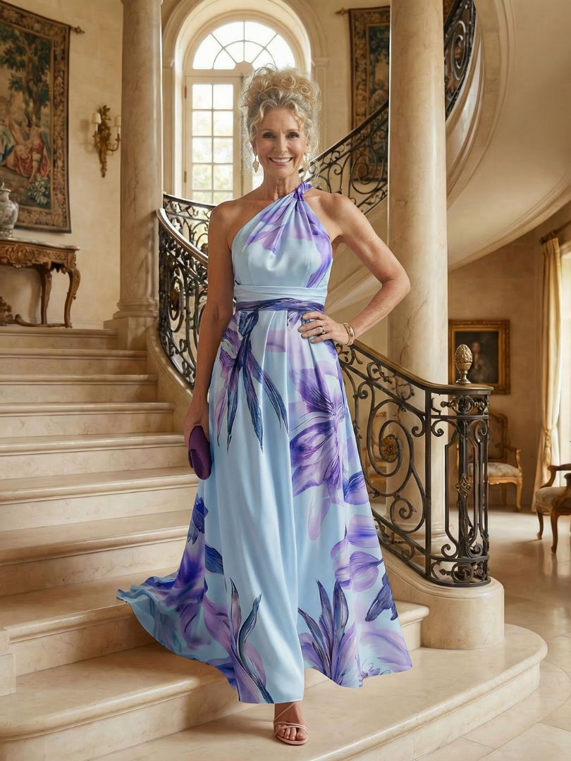 Maxikleid mit Halterneck, Blumenmuster in Lila und Weiß, fließender Rock, Gürtel