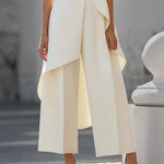 Elegantes langes Kleid in Weiß mit weitem Rock und überlappendem, drapiertem Saum