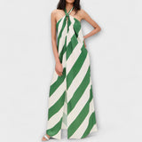Maxikleid mit schmalen diagonalen Streifen in Grün und Weiß, rückenfreier Halter