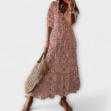 Damen-Sommerkleid mit bordeauxfarbenem Ornamentmuster, fließende Silhouette, kurze Ärmel