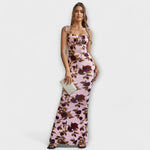 Abendkleid mit rosafarbenem Blumenprint, schmalen Trägern und gerafftem Oberteil