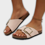 Antirutsch-Sandalen Creme mit Schnalle am Rist und offener Zehenpartie, Anti-Rutsch-Sohle