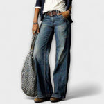 Mittelblaue Denim-Hose mit weitem Bein, Knopf- und Reißverschluss, fünf Taschen