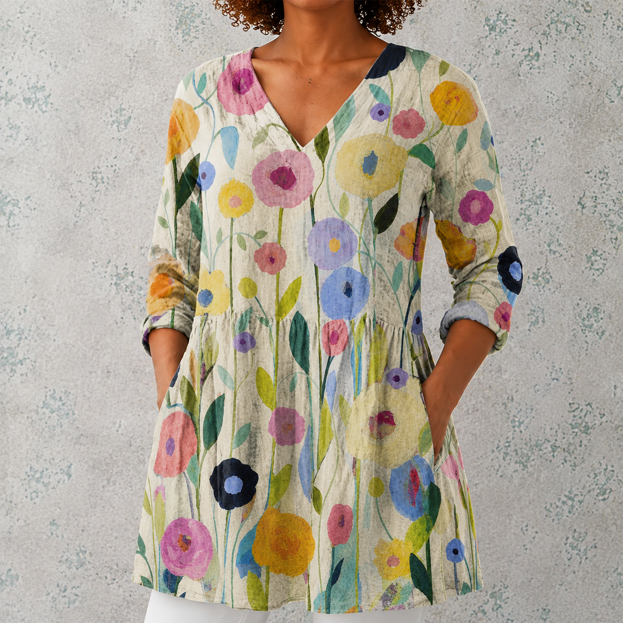 Leinenbluse mit V-Ausschnitt, 3/4-Ärmeln und buntem Blumenmuster