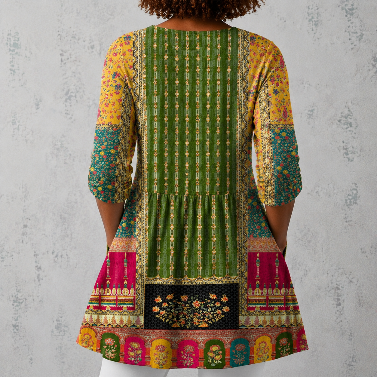 Lange Leinenbluse mit Rückenpasse, Ärmeln mit Streifen- und Blumenmuster, bunt