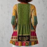 Lange Leinenbluse mit Rückenpasse, Ärmeln mit Streifen- und Blumenmuster, bunt