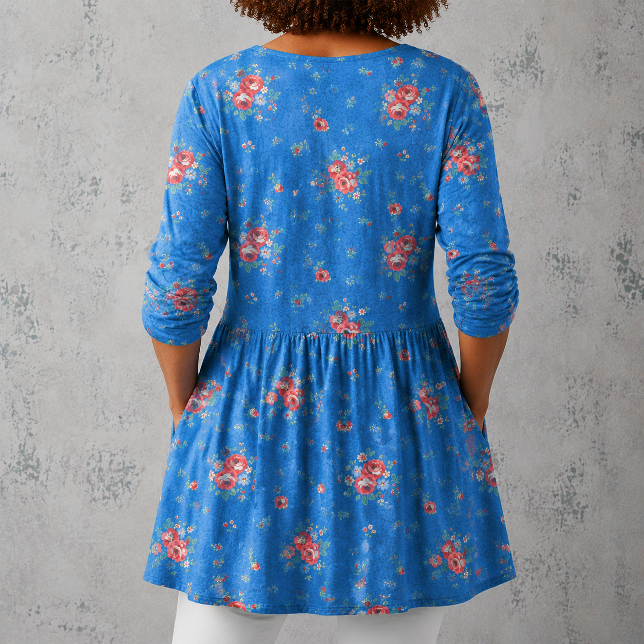 Leinenbluse blau mit Rundhalsausschnitt und Rosenprint, 3/4-Ärmeln