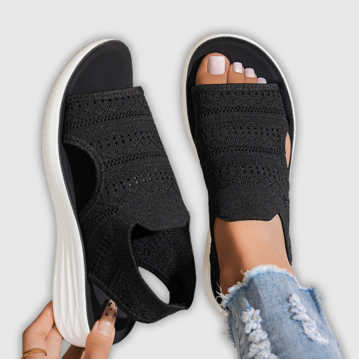 Schwarze Plateau-Sandalen mit Strick-Obermaterial, offene Zehen