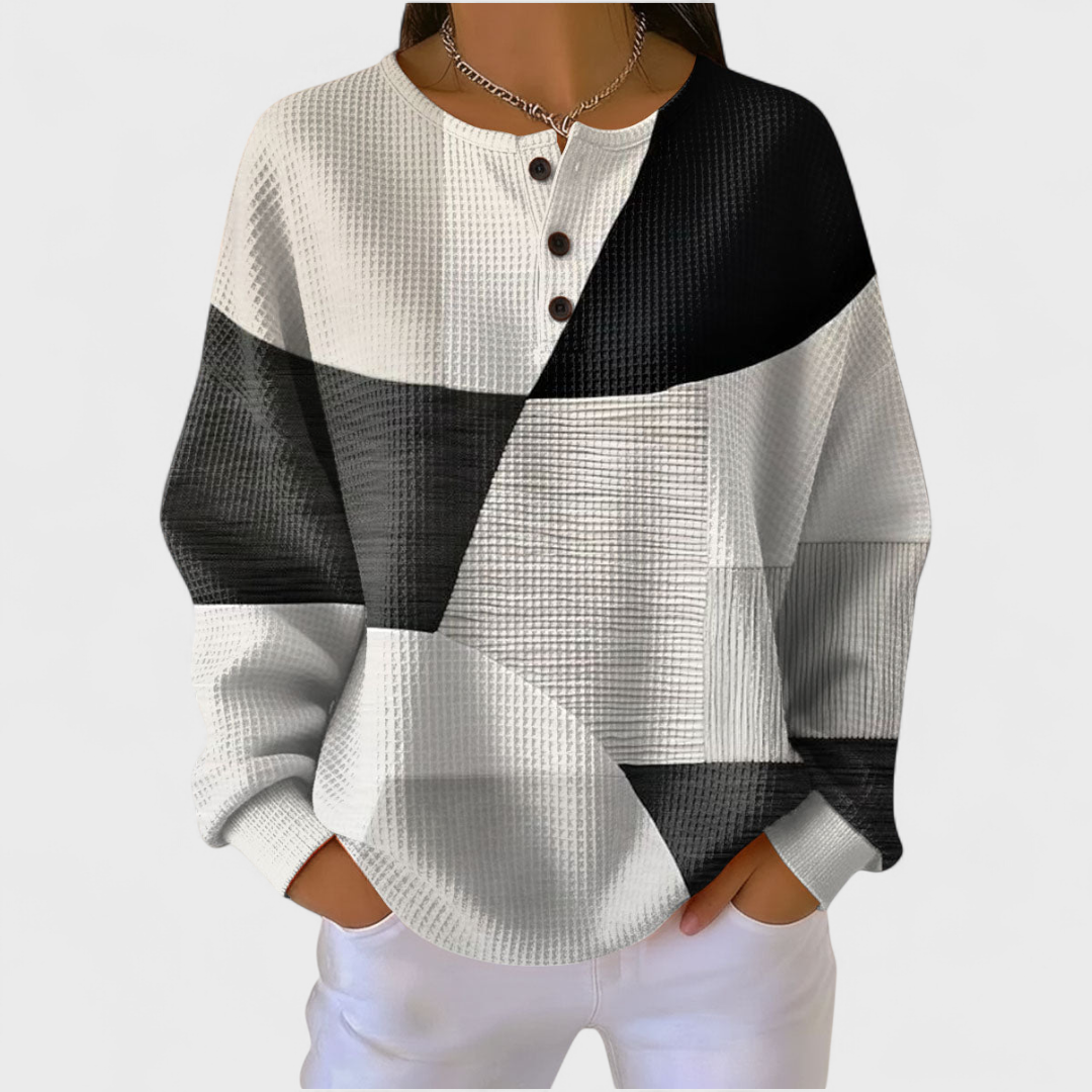 Gestrickter Pullover in Schwarz, Grau und Weiß mit Knopfleiste und weiter Passform