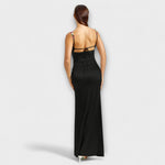 Satin-Kleid Schwarz, Rückansicht mit Trägerschnürung und bestickten Trägern
