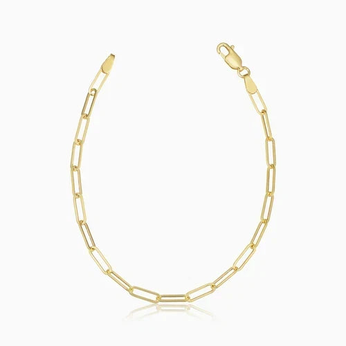 Goldfarbenes Kettenarmband mit Gliedern und kleinem Verschluss