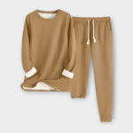 Khakifarbenes Thermo-Fleece-Set: Langarmshirt und Jogginghose mit Kordel